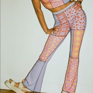 Multi pattern print pants.